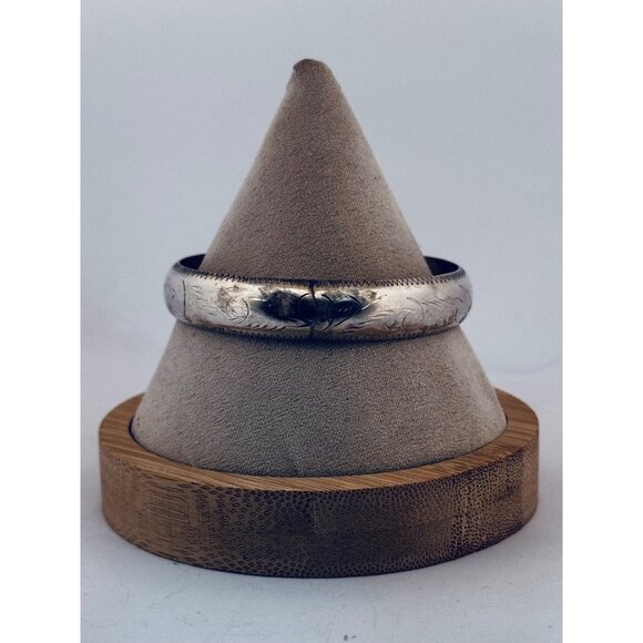 Designer Jewelry - Vintage 925 Sterling Silver Engraved Hinged Bangle Bracelet Size 7.25 Estate